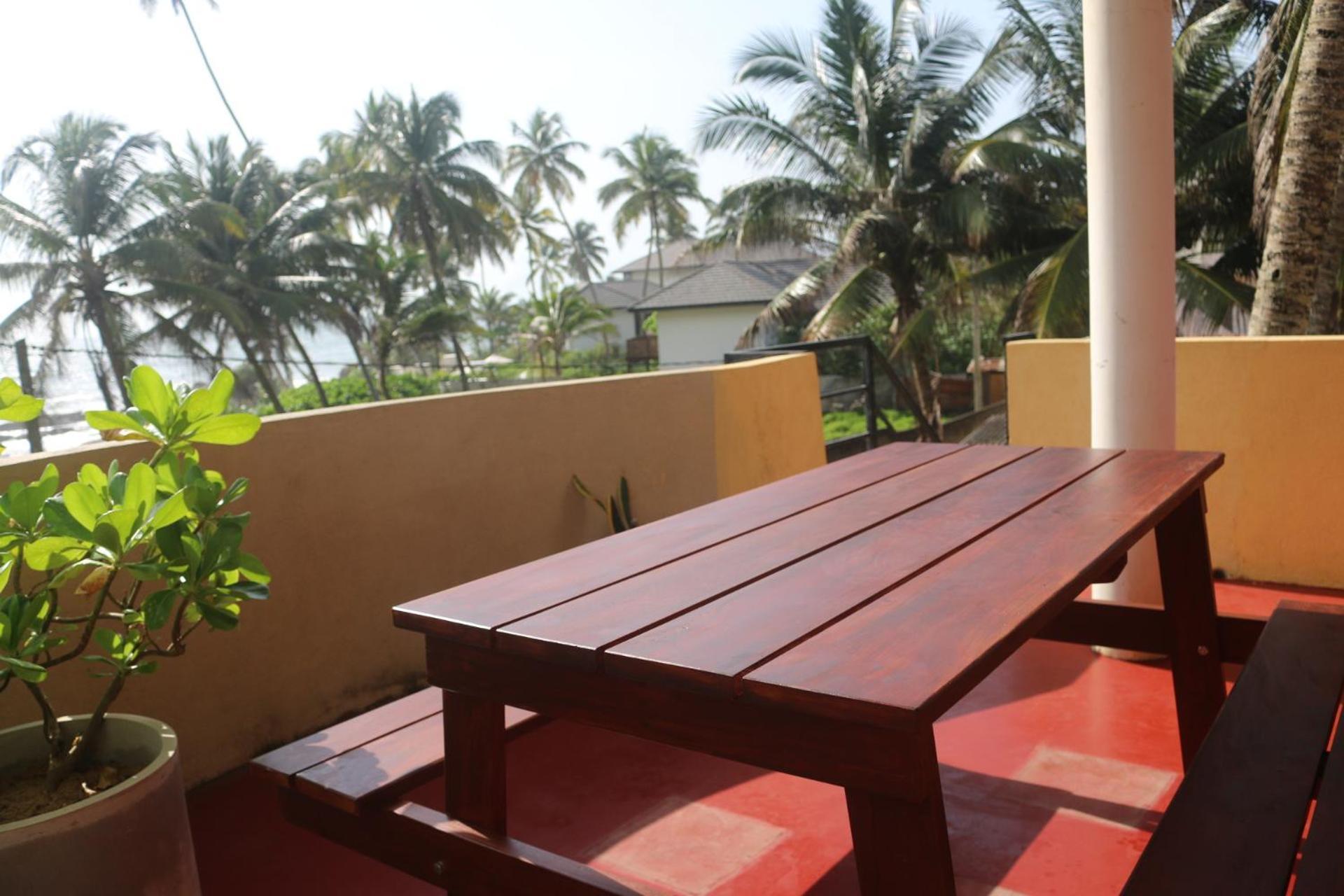 Dinuli Home Stay Ahungalla Exterior photo