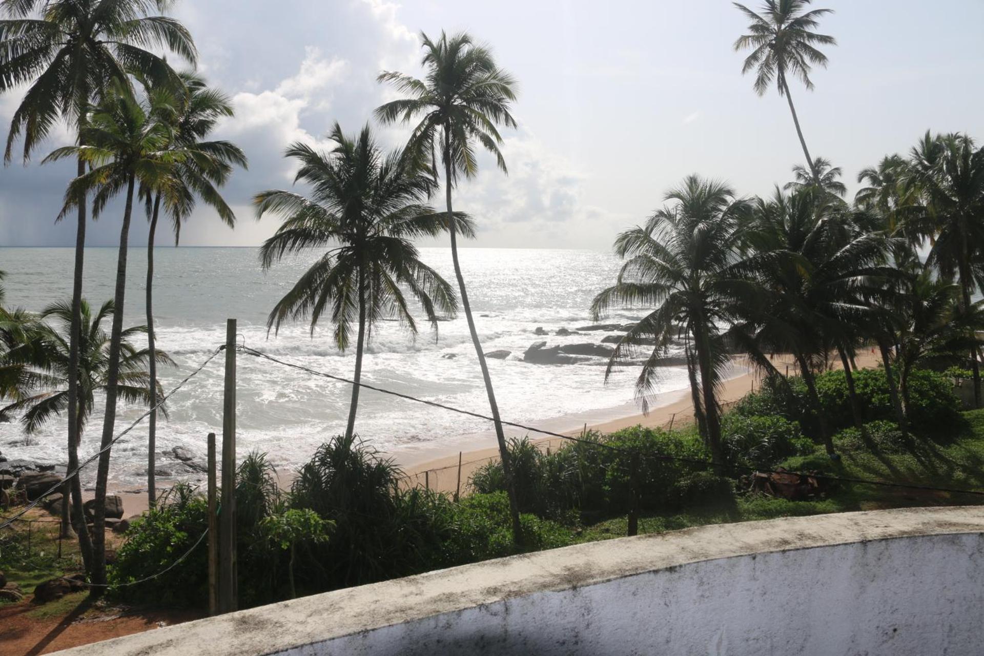 Dinuli Home Stay Ahungalla Exterior photo