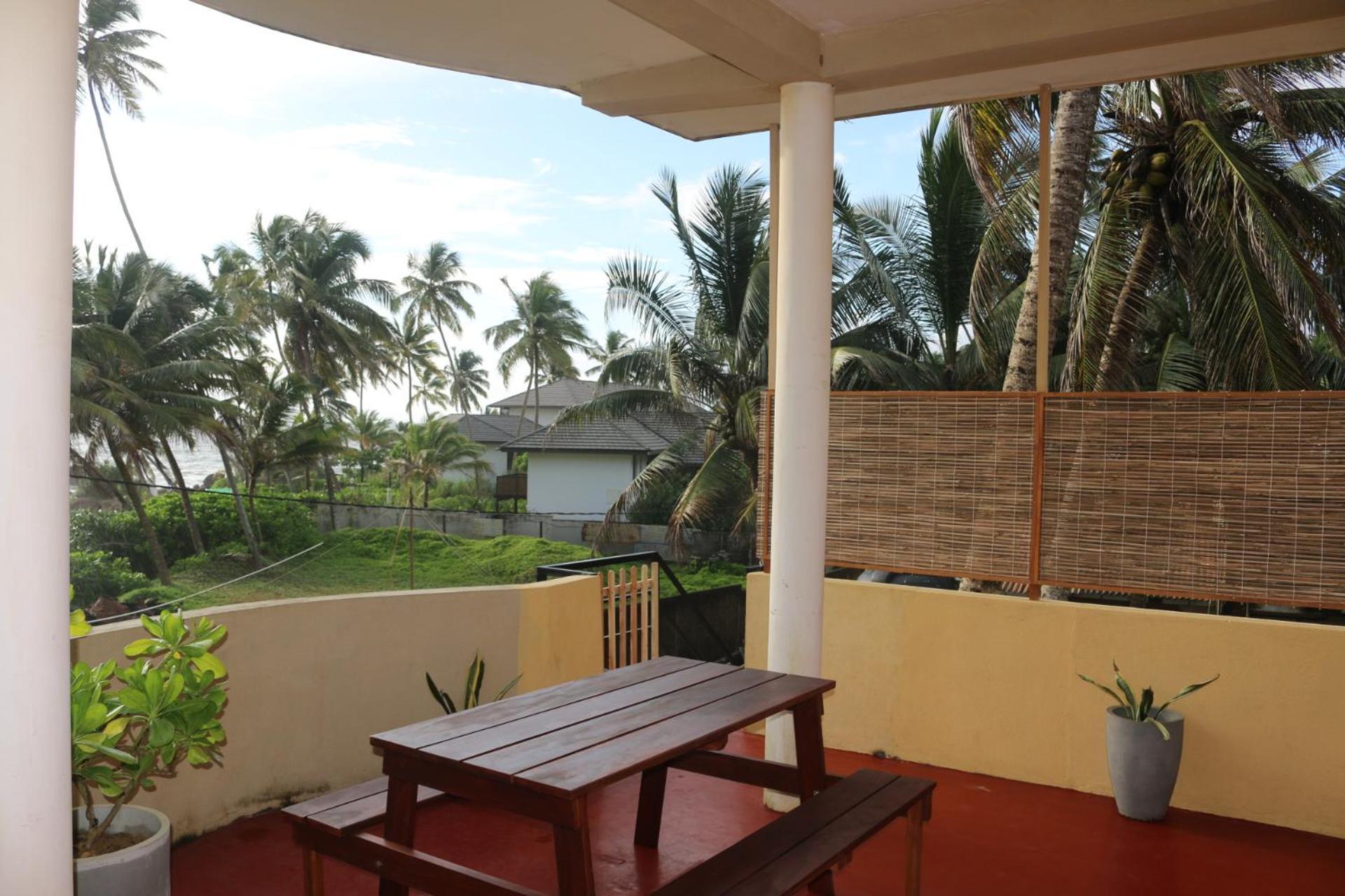 Dinuli Home Stay Ahungalla Exterior photo
